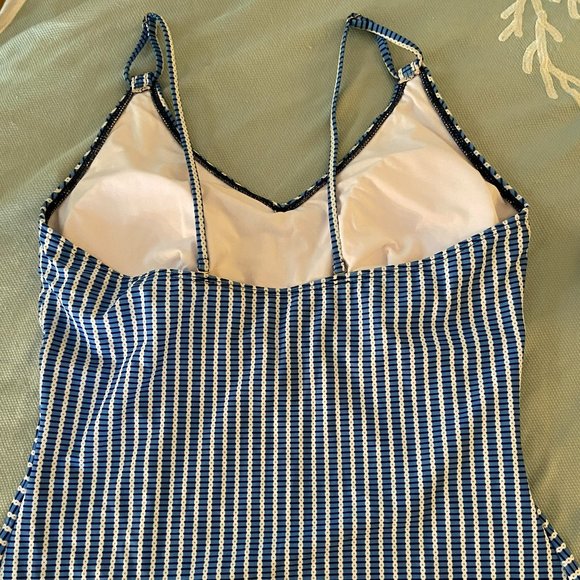 Tankini Top_Colors Blue & White_Size Large_Worn once - Picture 3 of 5